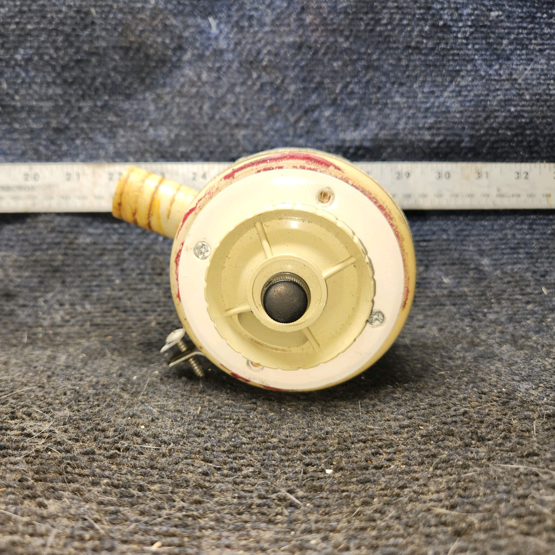 Used aircraft parts for sale, 0710013-4 cessna 172N Fresh Air Vent Silencer