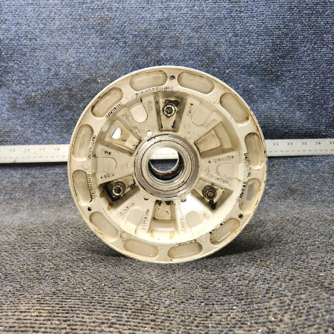 Used aircraft parts for sale, C163005-0201 McCauley cessna 172N Main Landing Gear Wheel