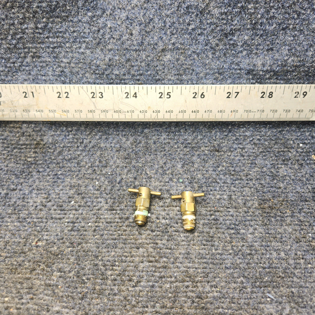 Used aircraft parts for sale, 49-022 Piper PA28-140 Fuel Tank Drain, Petcock Type – Set of 2.