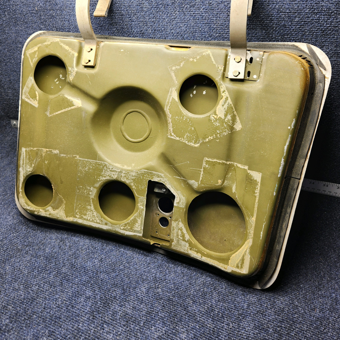 Used aircraft parts for sale, 0717037-6 Cessna PIPER- CESSNA-BEECH- MOONEY VARIOS CESSNA 172 RG BAGGAGE DOOR STRUCTURE
