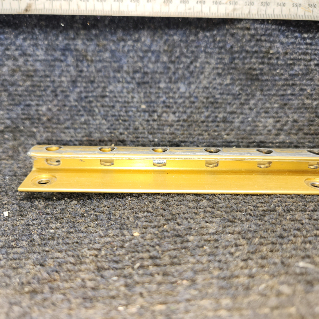 Used aircraft parts for sale, MC0411545-1 cessna 150G Outboard Seat Track