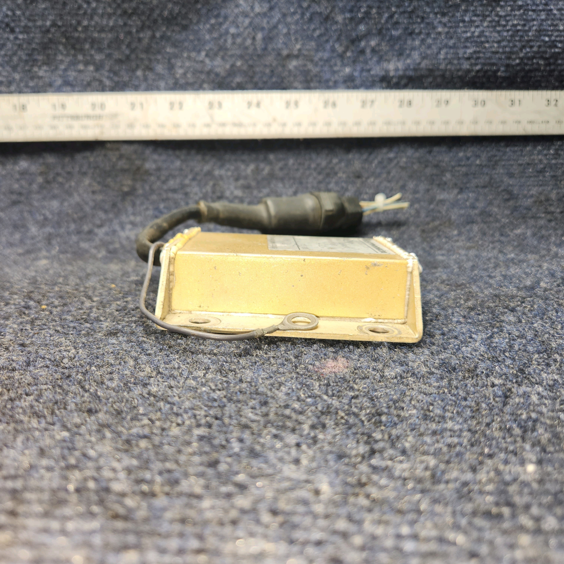 Used aircraft parts for sale, VR515F Cessna 172RG Voltage Regulator 28Volts