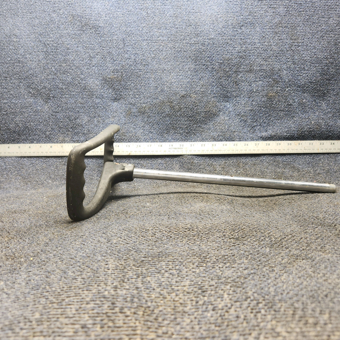 Used aircraft parts for sale, 0513332-201, 0413213-10 Cessna 172F Control Wheel  (L: 15," D: 0.63")