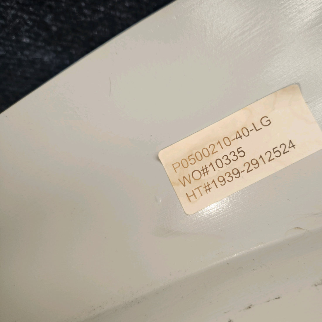 Used aircraft parts for sale, P0500210-40-LG Premier Aero Cessna 172E Side Window Molding RH
