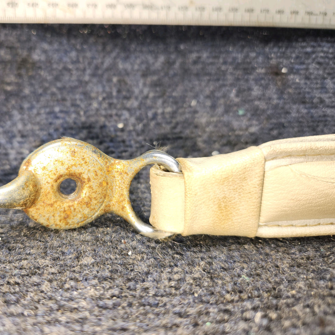 Used aircraft parts for sale, 62353-04 Piper PA28-140 Loop Assist Handle Assembly