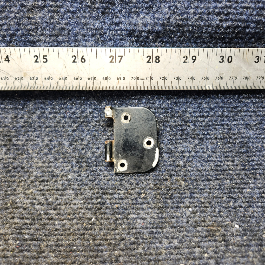 Used aircraft parts for sale, 0511280-4 Cessna Cabin Door Lower Aft Hinge Half – RH - Price Per Each