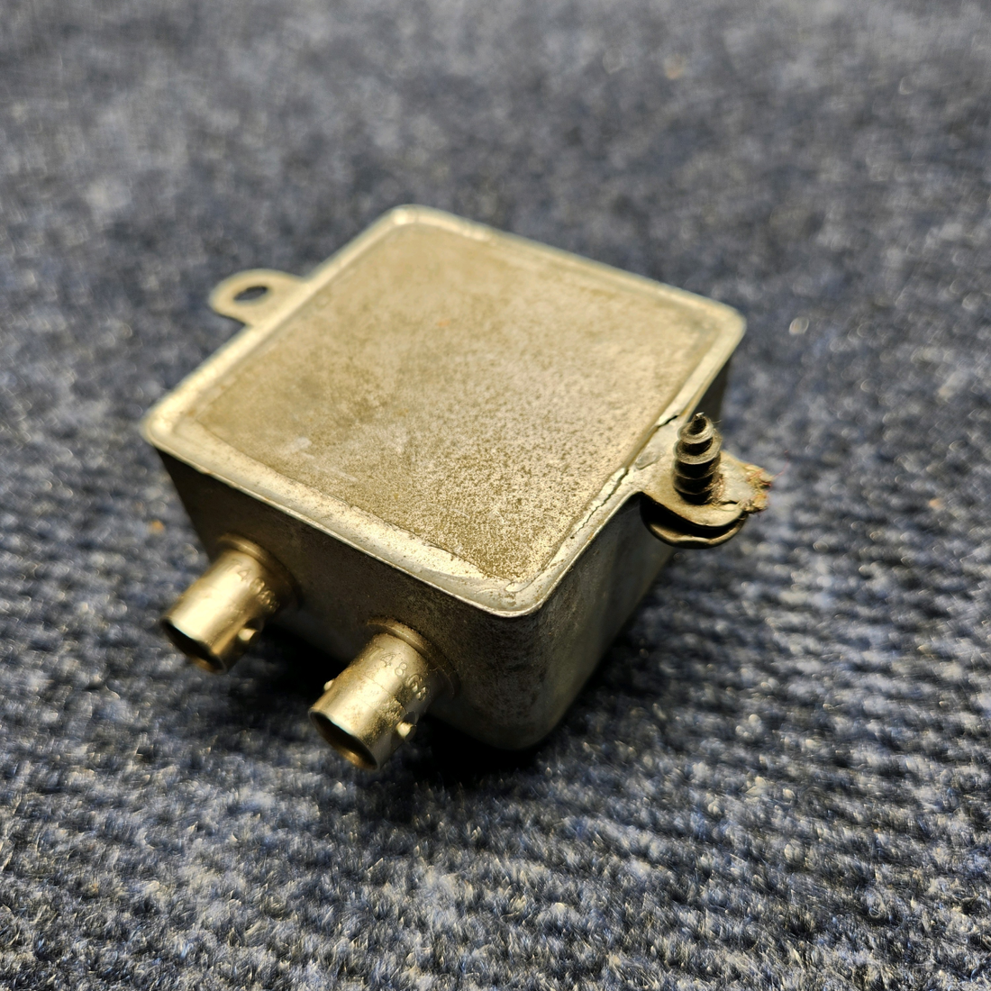 Used aircraft parts for sale, AD-9 Piper PA32RT-300 ANTENNA DEVELOPMENT SPLITTER COUPLER