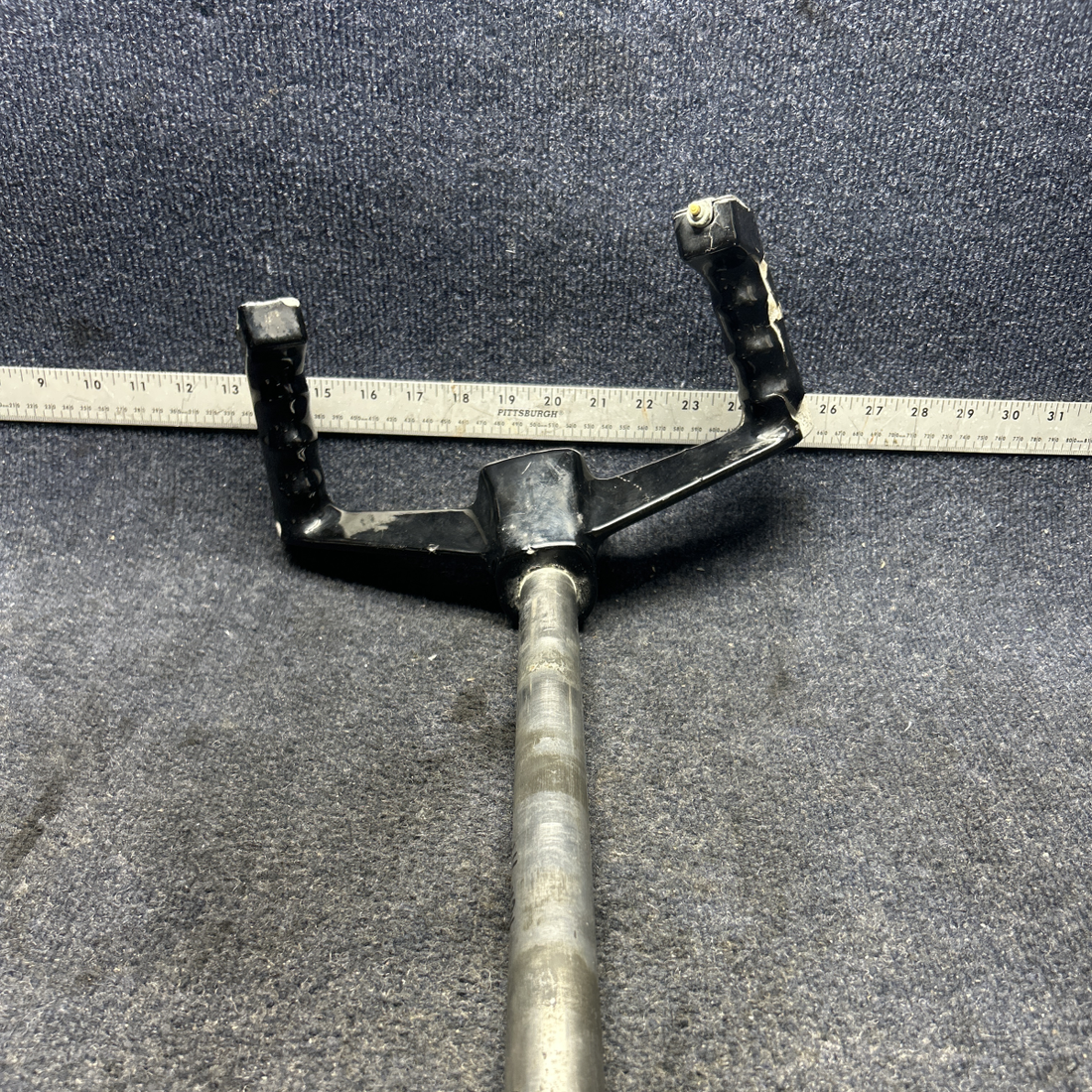 Used aircraft parts for sale, 79276-000 PIPER PA28-140 WHEEL ASSEMBLY