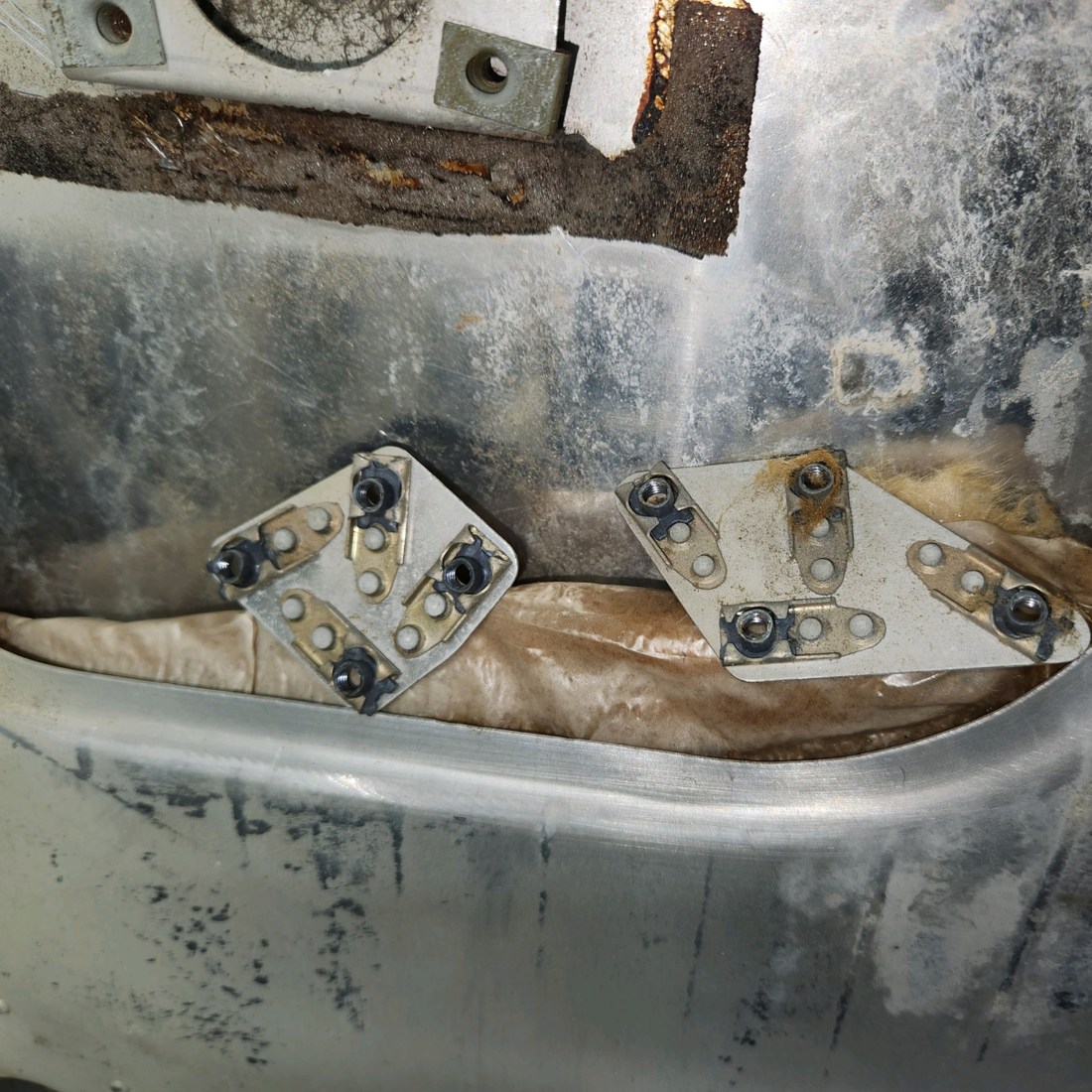 Used aircraft parts for sale, 79545-000 Piper PA28-140 Cabin Door Assy - No Hinges