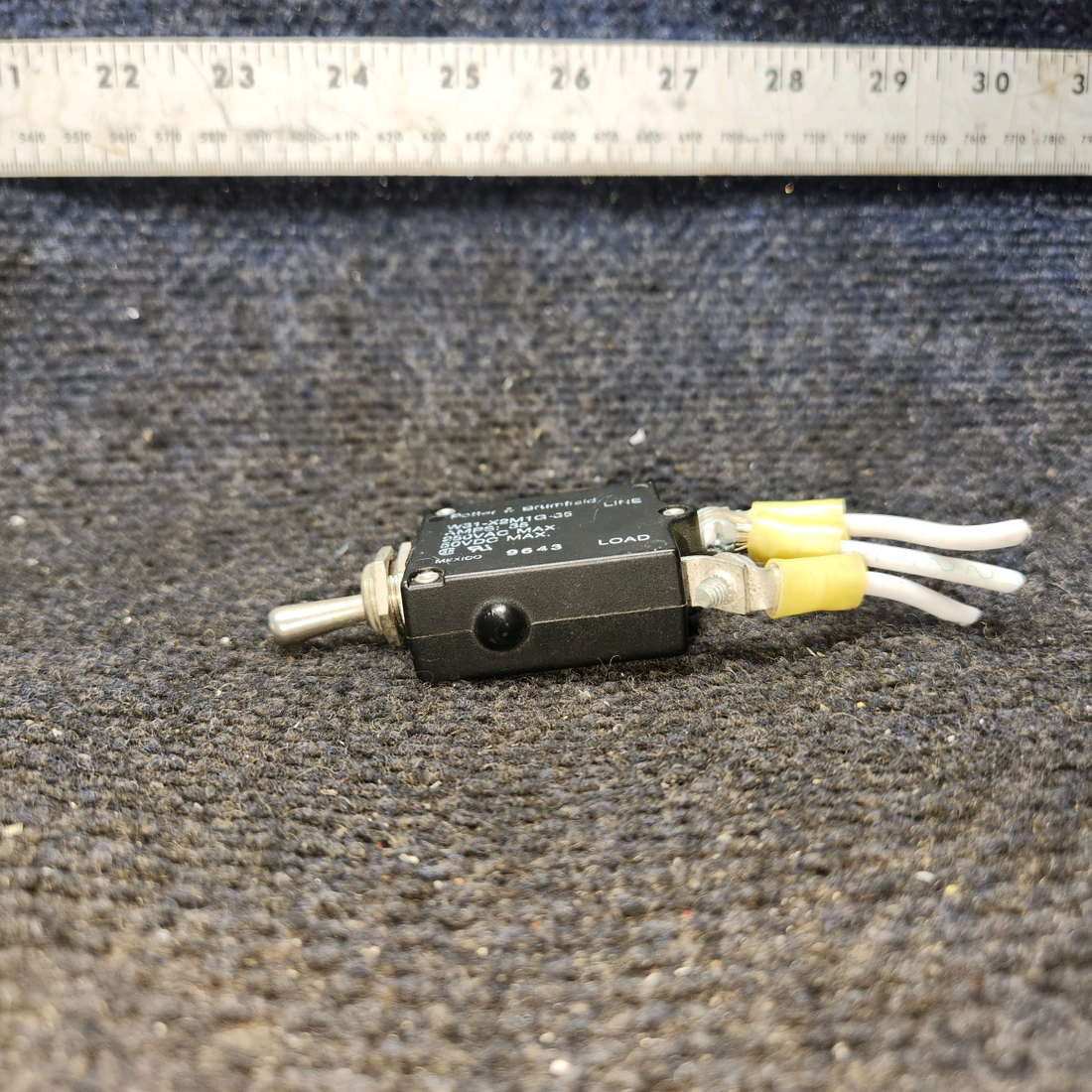 Used aircraft parts for sale, W31-X2M1G-35 Potter & Brumheld Cessna 182G Toggle Switch (Volts: 50 or 240) (Amps: 35)
