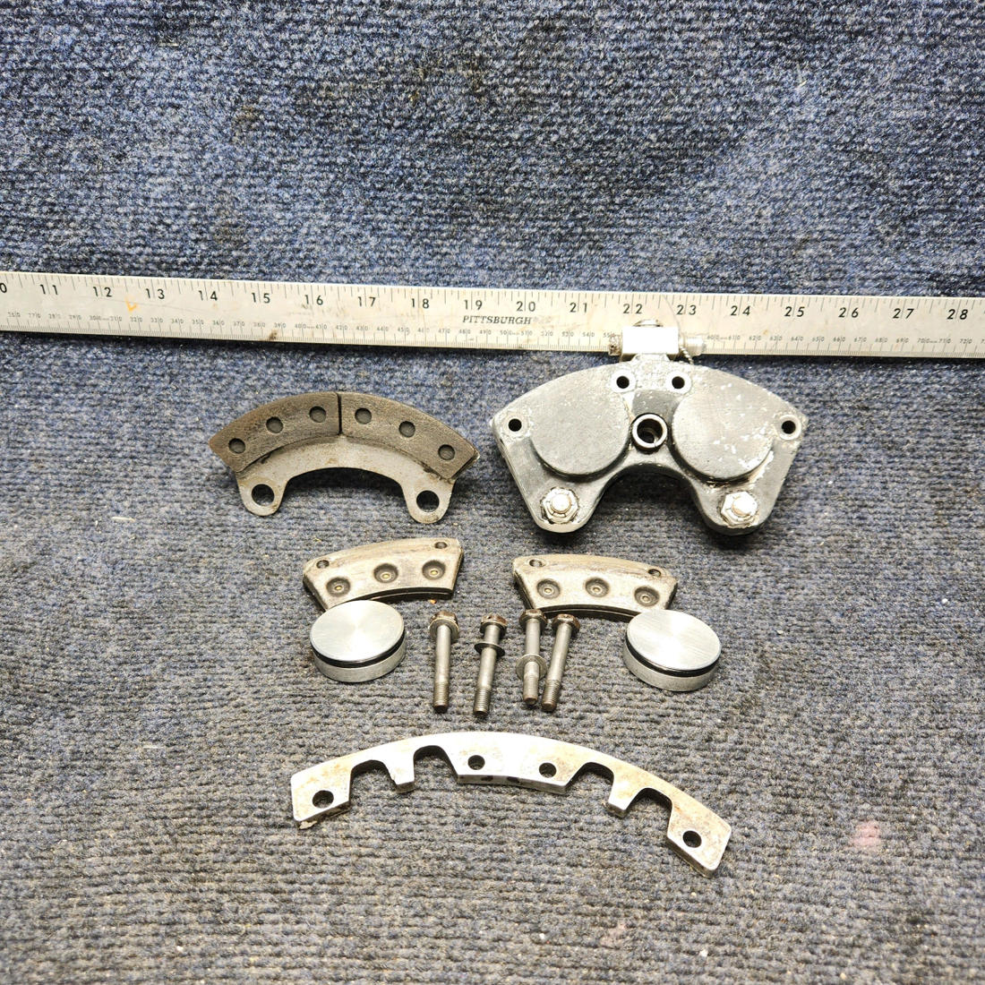 Used aircraft parts for sale, 3000-250 Cleveland 451-716 PIPER PA-24-250 Cleveland Brake Assembly