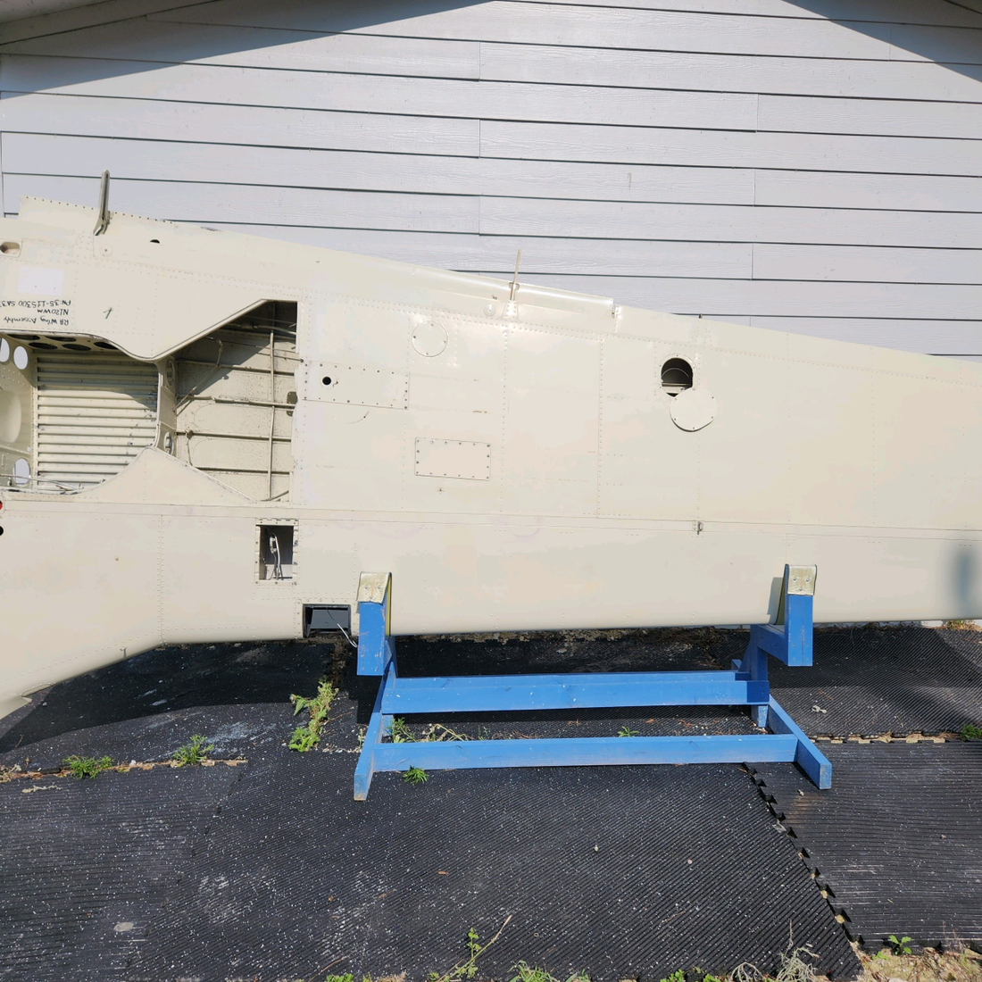 Used aircraft parts for sale, 35-115300 SA331 BEECHCRAFT F35 RH WING ASSEMBLY-OR IS SOLD IN PARTS
