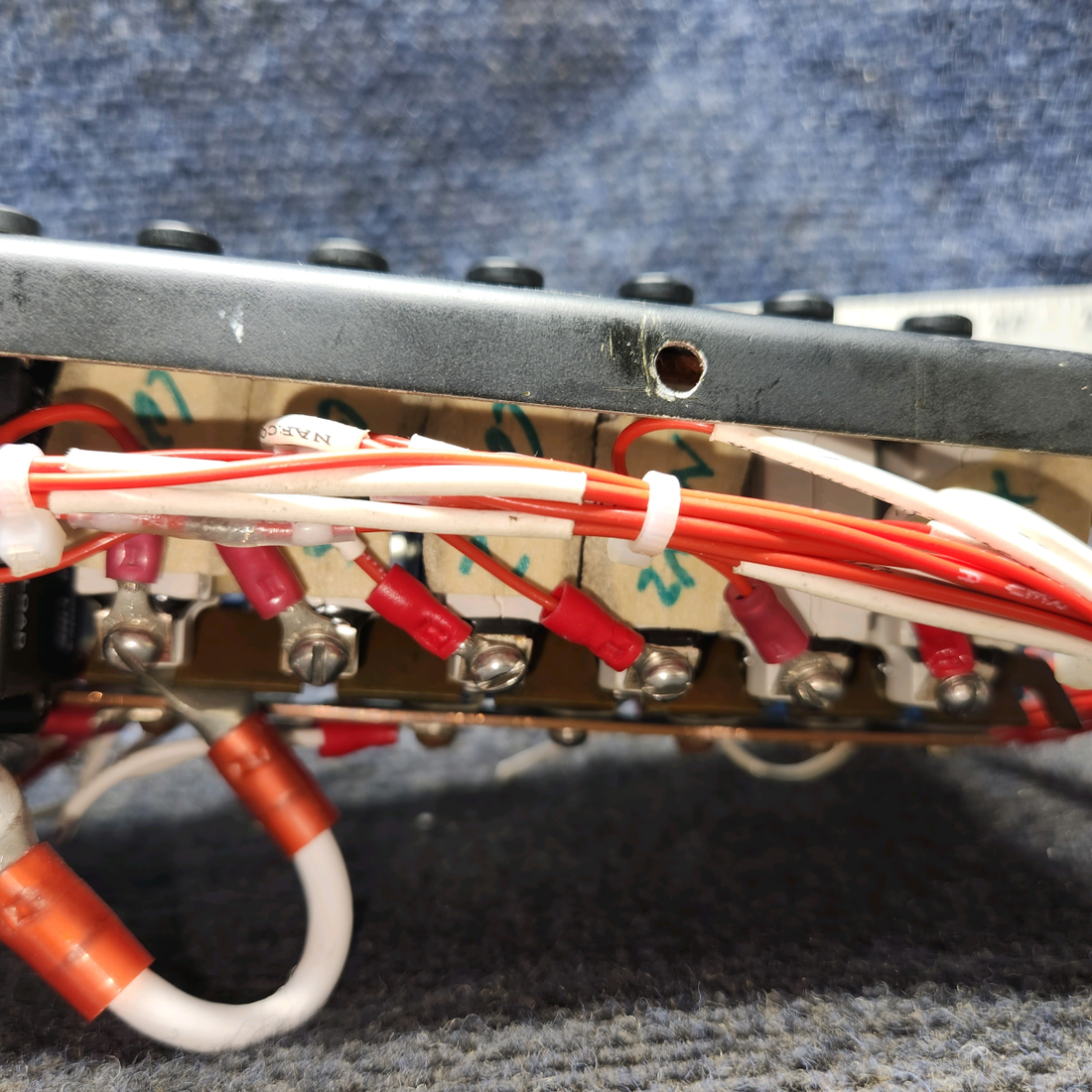 Used aircraft parts for sale, 99696-000 Piper PA28-140 Circuit Breaker Panel with Breakers