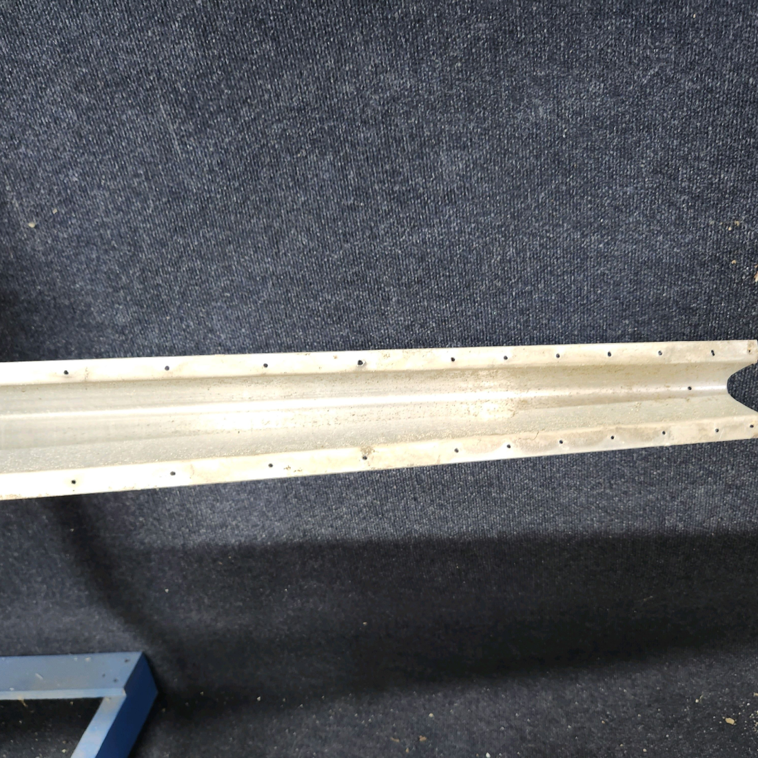 Used aircraft parts for sale, 0531019-8 cessna 172N Dorsal Fin Assembly