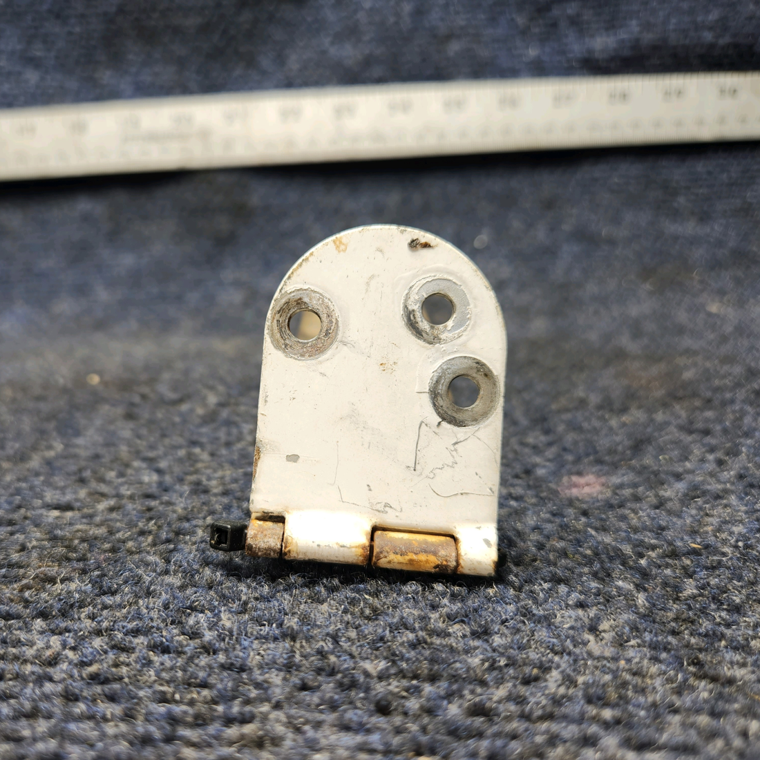Used aircraft parts for sale, 0511280-1 Cessna 172RG Cabin Door Hinge Assy Upper LH