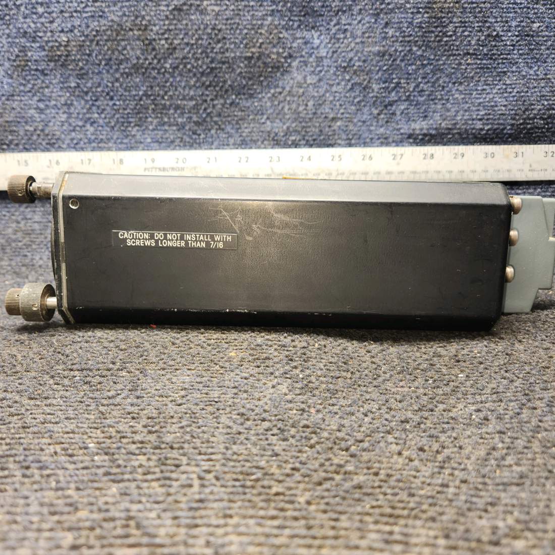 Used aircraft parts for sale, NAV-122 TSO Narco Beechcraft 35-33 Glideslope Indicator with Nav Receiver 14 V