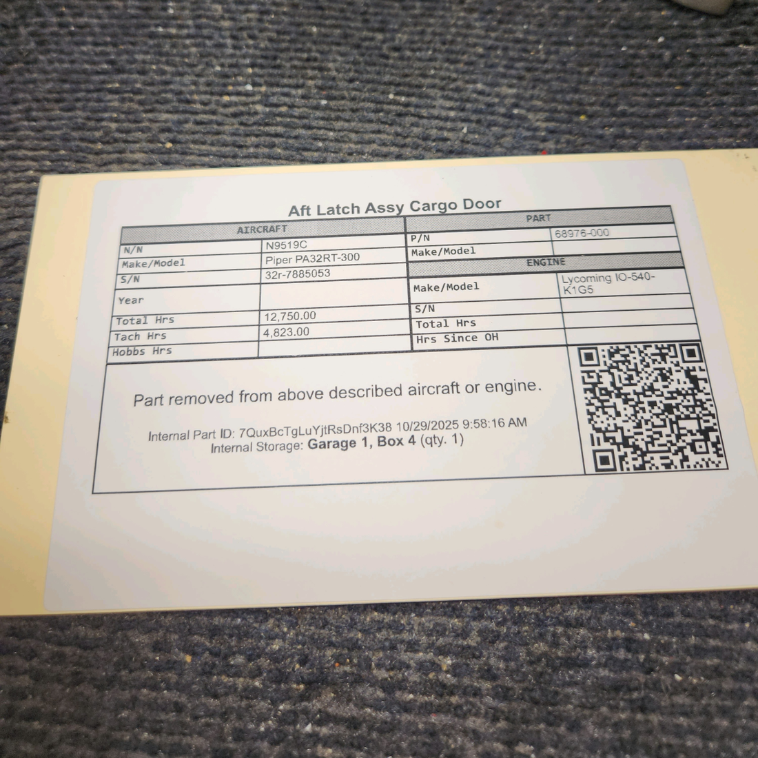 Used aircraft parts for sale, 68976-000 Piper PA32RT-300 Aft Latch Assy Cargo Door