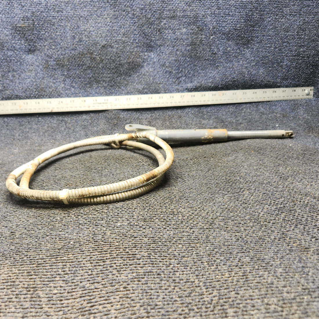 Used aircraft parts for sale, 35-521212, 35521212-10 BEECHCRAFT F35 Flap Actuator Housing with Piston Includes Cable – RH Side