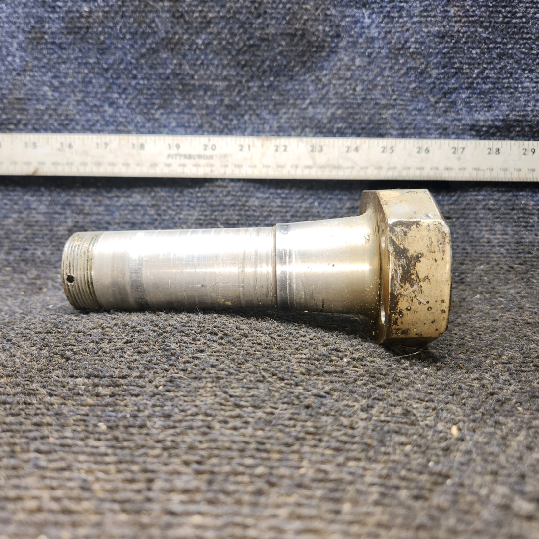 Used aircraft parts for sale, 0541199-1 cessna 172N Main Landing Gear Axle
