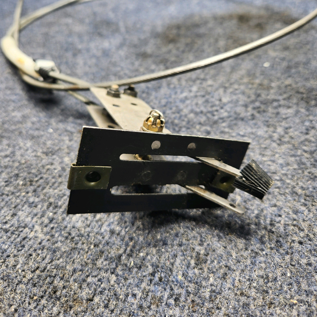 Used aircraft parts for sale, 79863-003 Piper PA32RT-300 HEAT AND DEFROSTER CONTROL LEVER ASSEMBLY WITH CABLES.