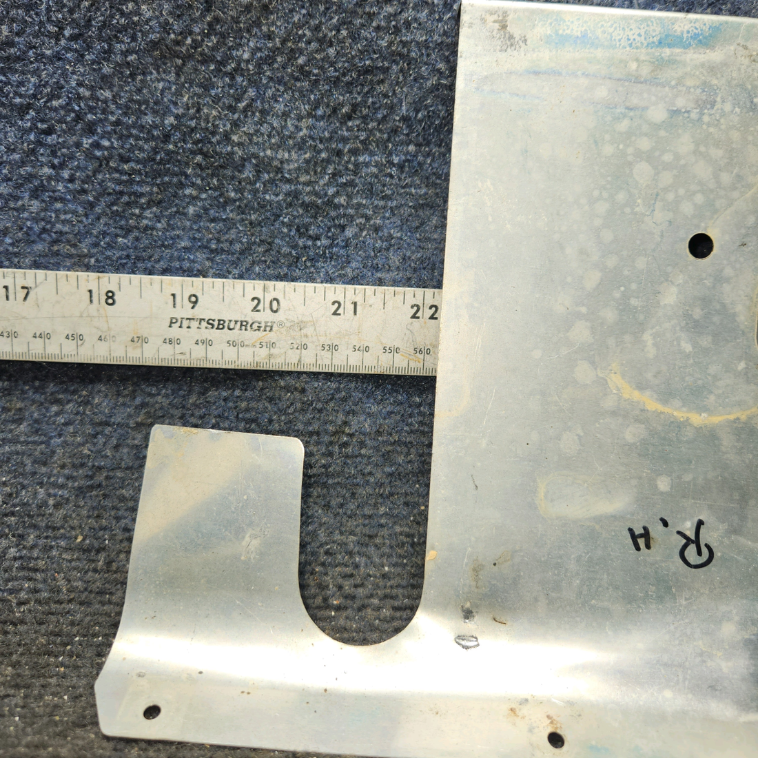 Used aircraft parts for sale, 0411971-1 cessna 150G Rudder Bar Shield – RH