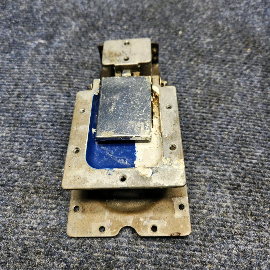 Used aircraft parts for sale, 0517012-7 CESSNA C172RG CABIN DOOR LATCH ASSEMBLY LH