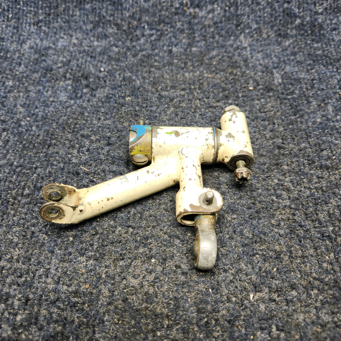 Used aircraft parts for sale, 720012-501 Mooney  [part_model] Texas Several NOSE GEAR STEERING HORN ASSEMBLY