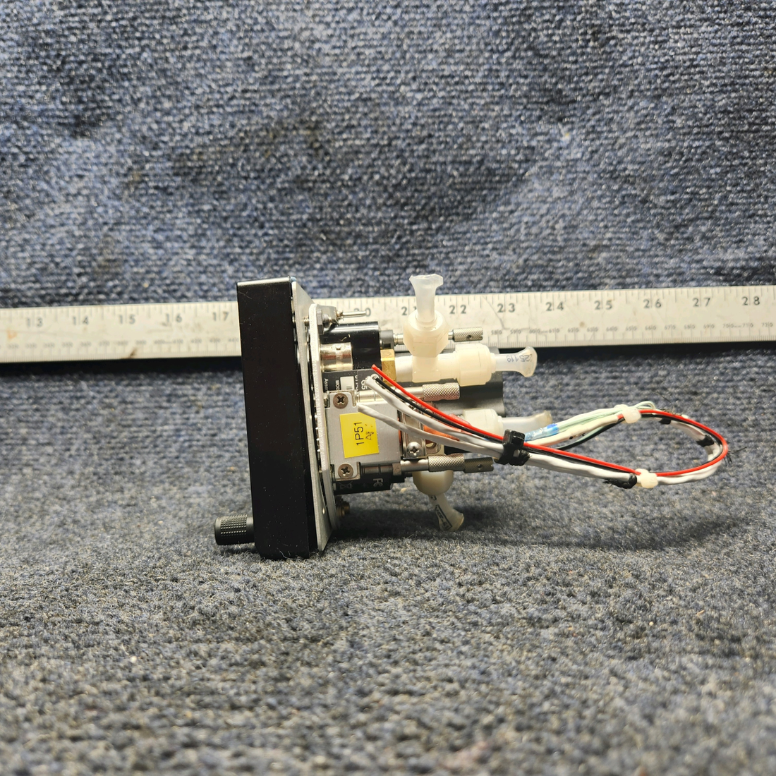 Used aircraft parts for sale, 011-03809-00 Garmin G5 CESSNA 172K Primary Electronic Attitude Display W/ Connector
