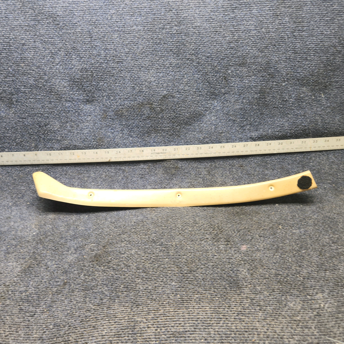 Used aircraft parts for sale, 63149-011 Piper PA28-140 TRIM STRIP