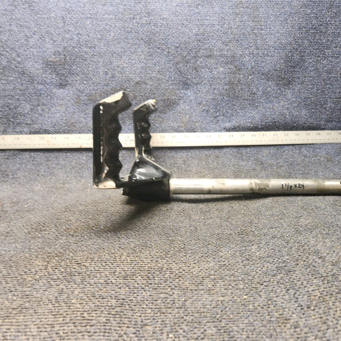 Used aircraft parts for sale, 79276-000 PIPER PA28-140 Wheel Assembly