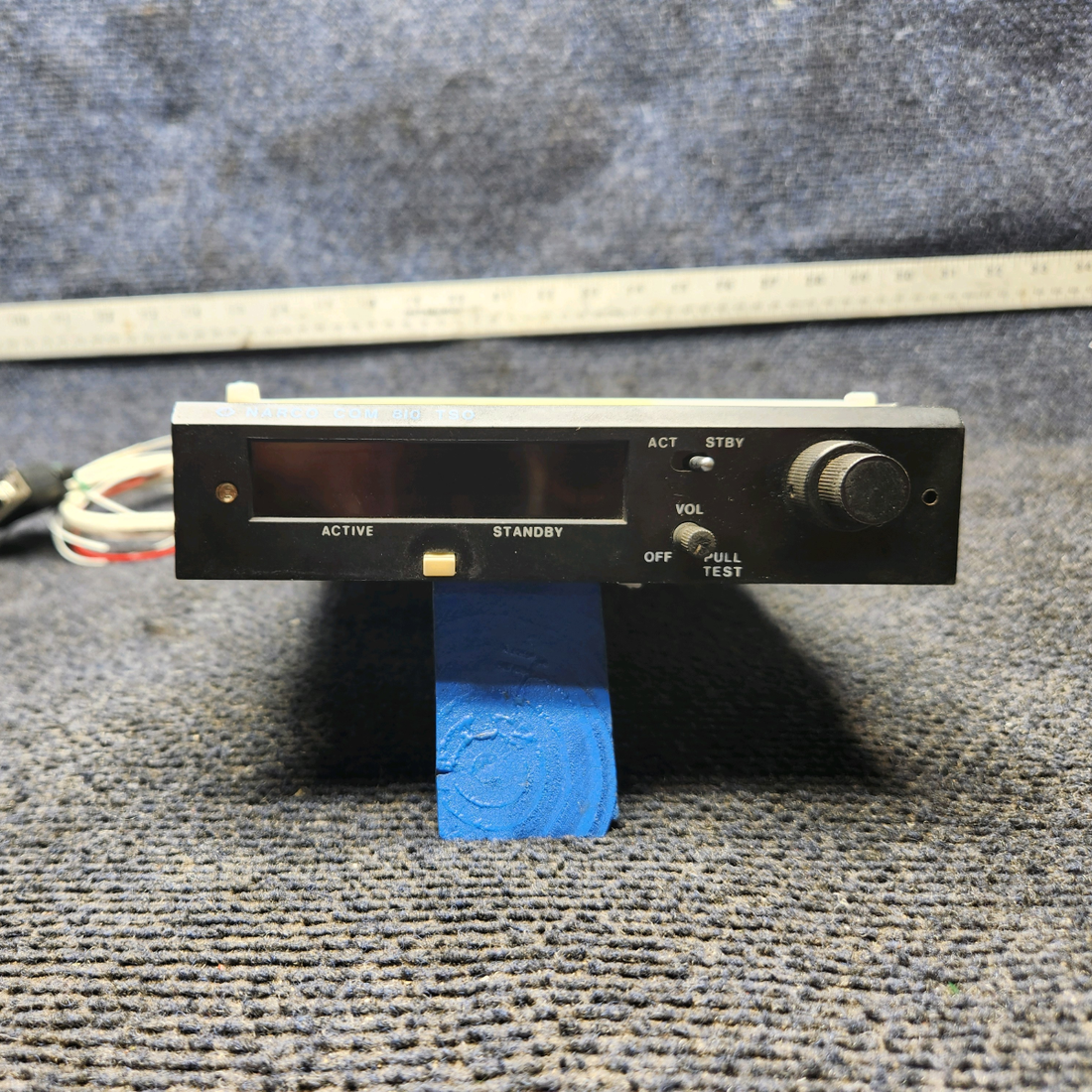 Used aircraft parts for sale, 03114-0309 Narco COM-810 Piper PA28-140 Comm Transceiver w/  Rack and Connectors