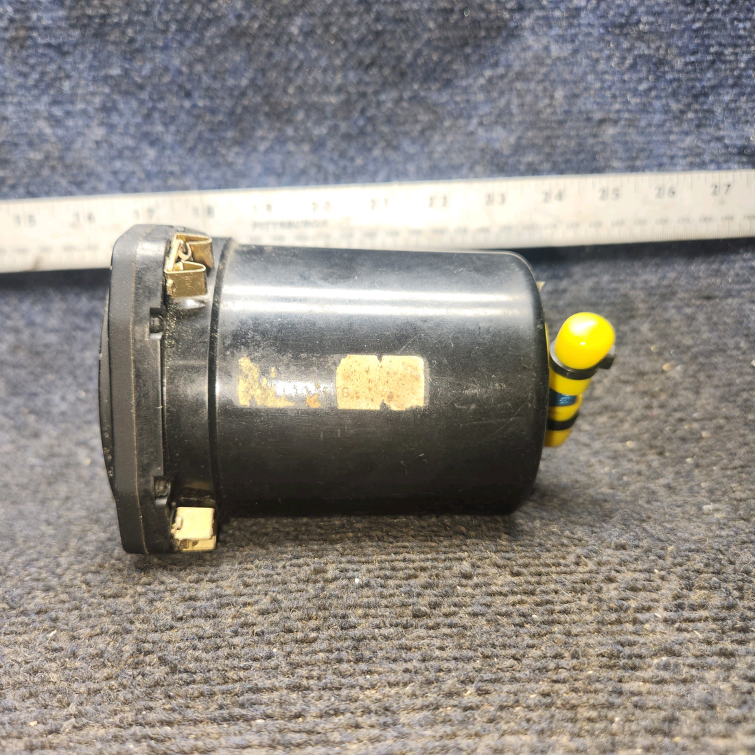 Used aircraft parts for sale, 7000 United Instruments Cessna 172 Vertical Speed Indicator