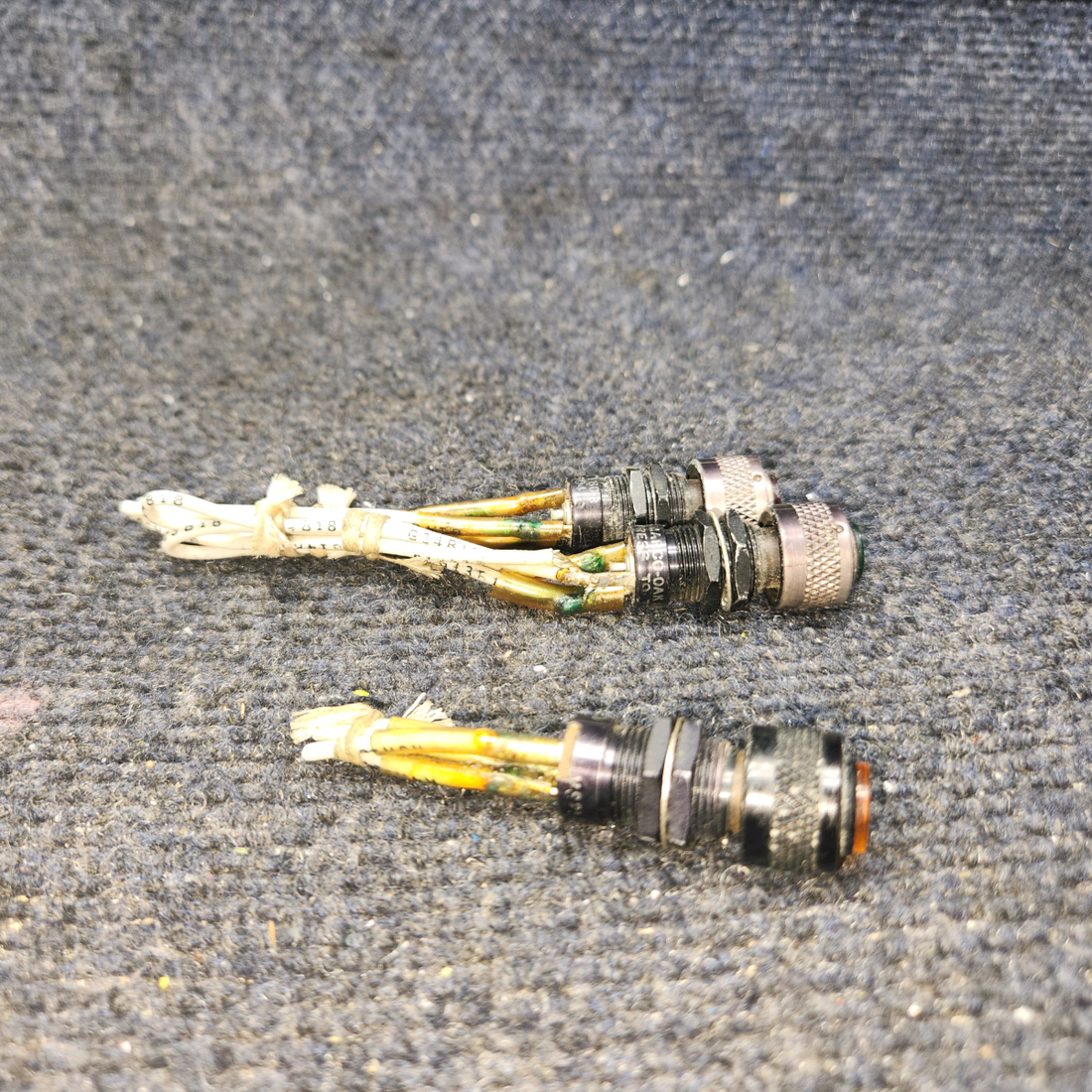 Used aircraft parts for sale, MS250041 BEECHCRAFT 95-55B Press-to-Test Indicator Light - Set of 3