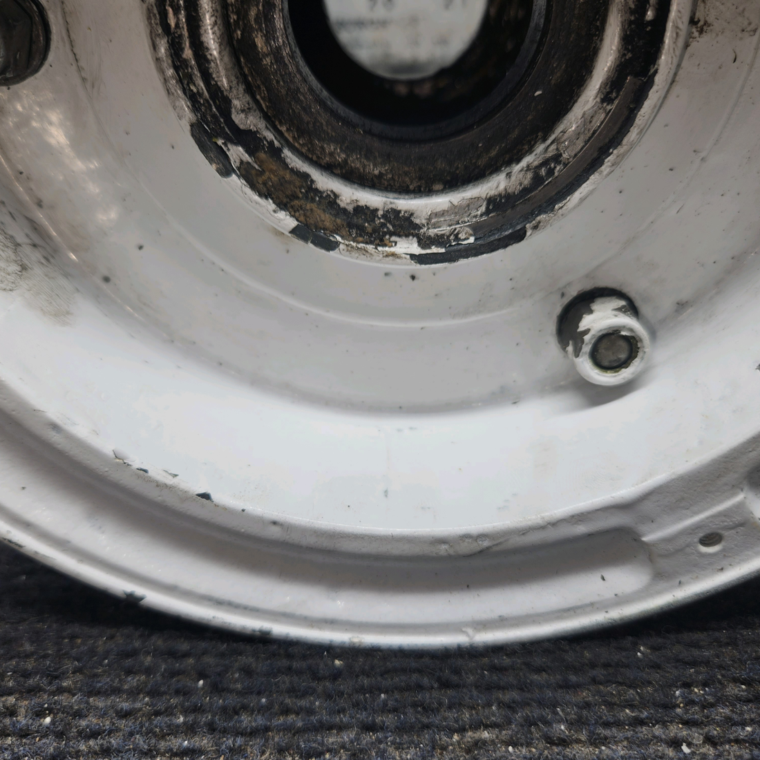 Used aircraft parts for sale, 161-30, 162-27 Goodyear Cessna 172E 6.00-6 Main Gear Wheel Assembly