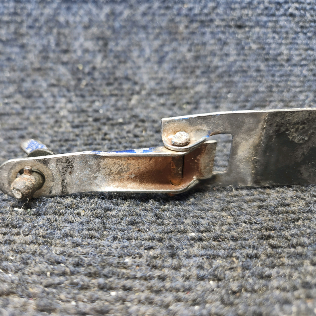 Used aircraft parts for sale, 12723-000 PIPER PA28-140 Engine Cowl Fastener