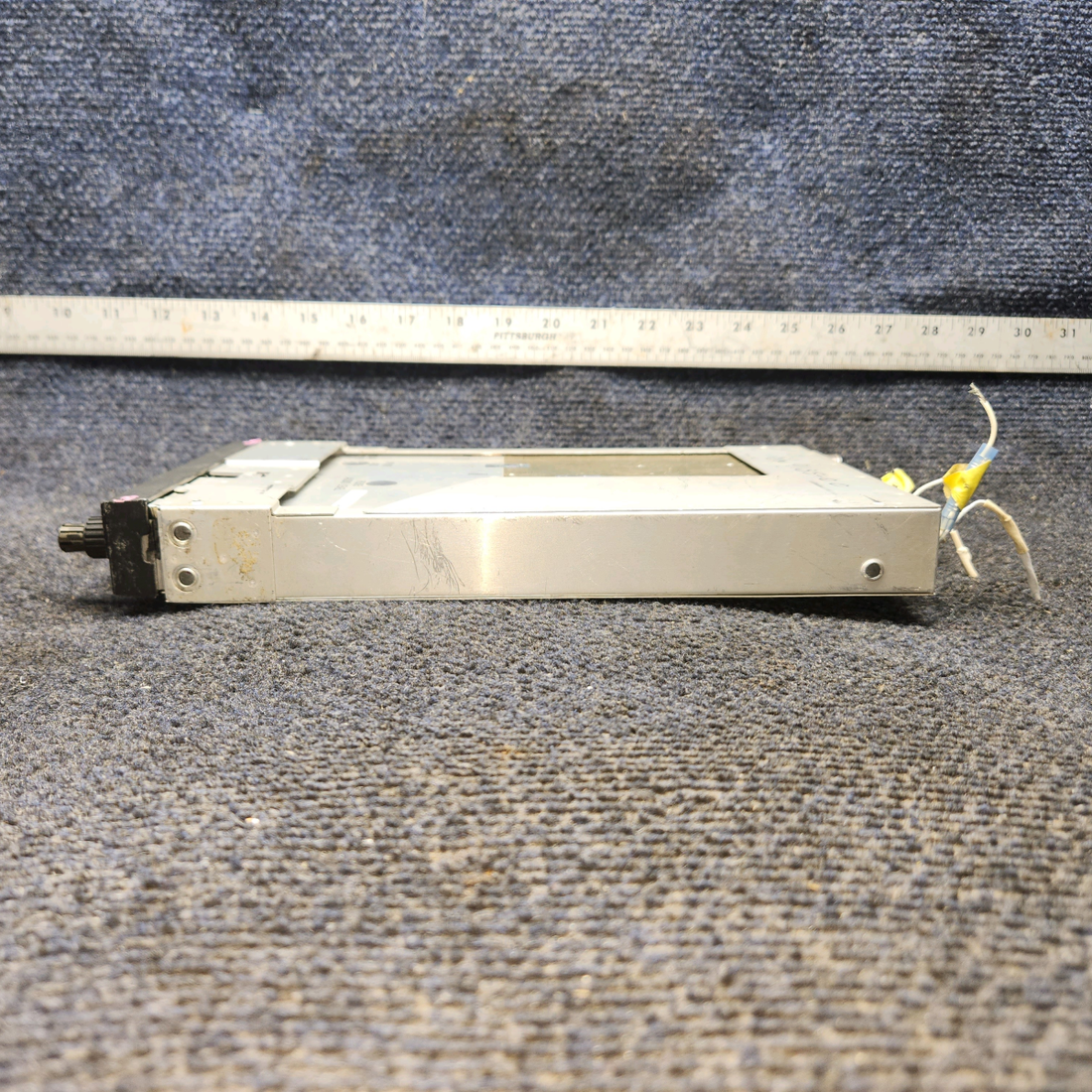 Used aircraft parts for sale, 066-1068-00R-4 Bendix King KN64 Beechcraft 95-B55 DME WITH RACK AND CONNECTOR