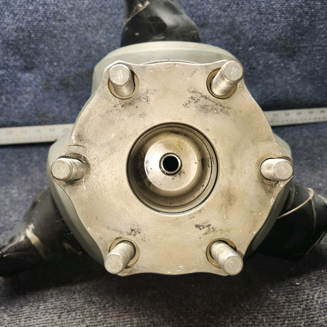 Used aircraft parts for sale, B3D36C429 McCauley B3D36-C429 Beechcraft A24R Three Blade Propeller-Blades Are Damaged "Hub Only"