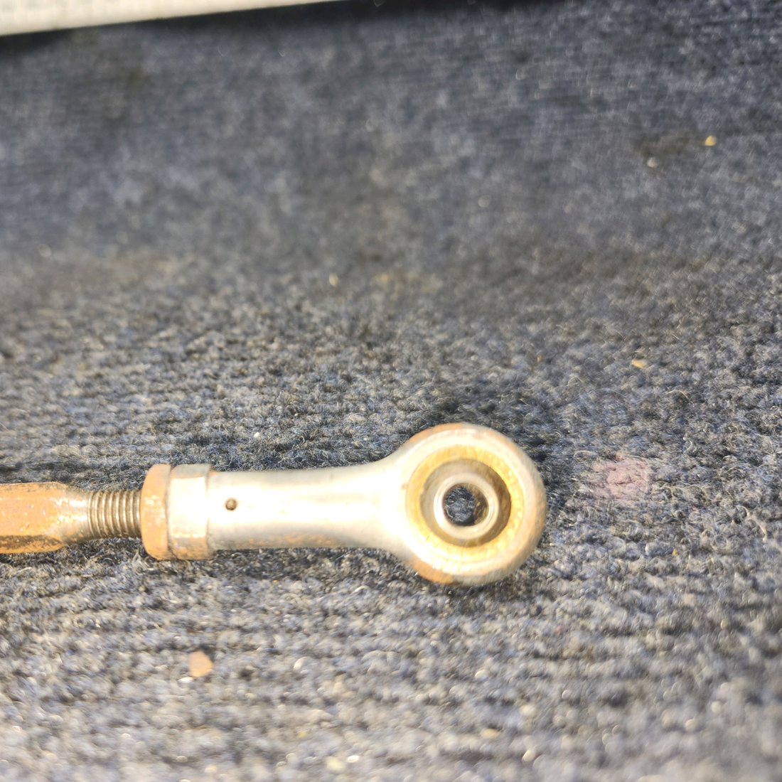 Used aircraft parts for sale, 62764-000 Piper PA28RT-200 Flap Rod Push Pull Assy– Price per Unit