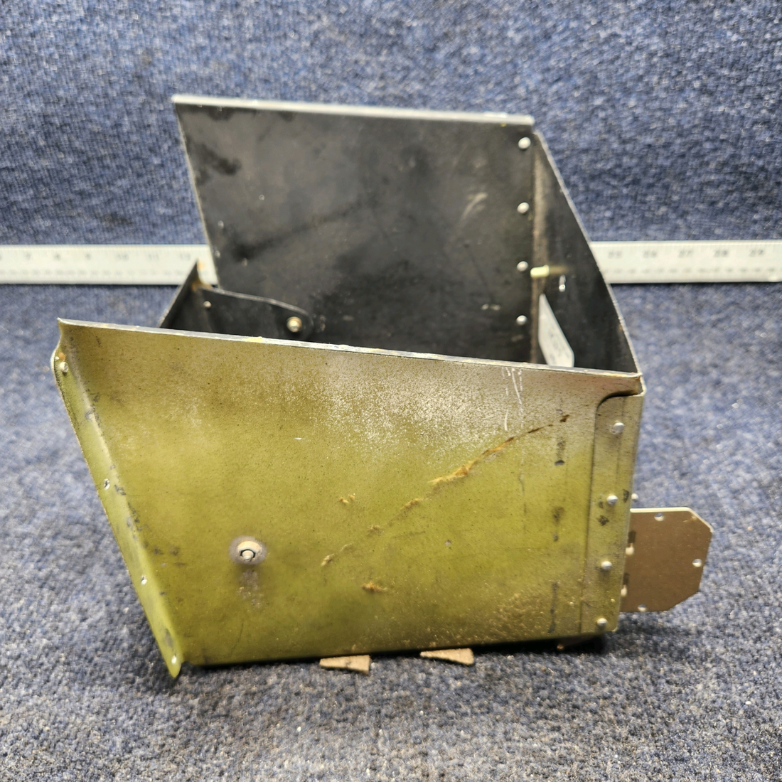 Used aircraft parts for sale, 69328-000 Piper PA32RT-300 GLOVE BOX ASSEMBLY W/ DOOR
