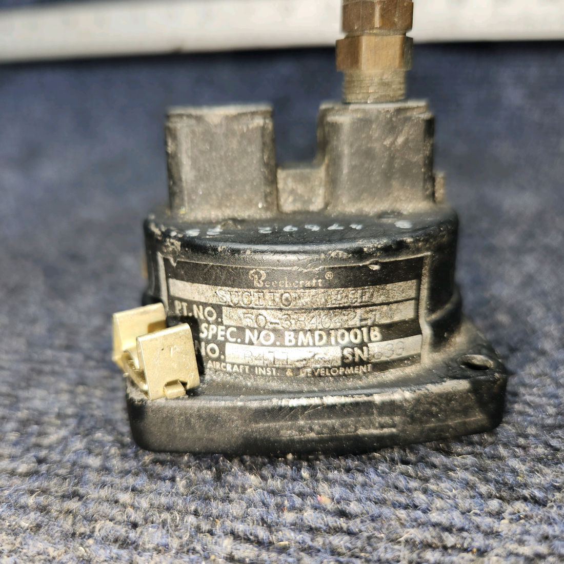 Used aircraft parts for sale, 50-384042-1 Beechcraft A24R Suction Indicator