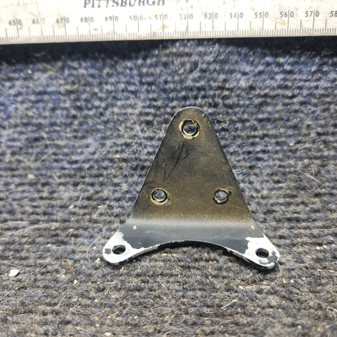 Used aircraft parts for sale, 0413204-3 cessna 172k Compass Bracket