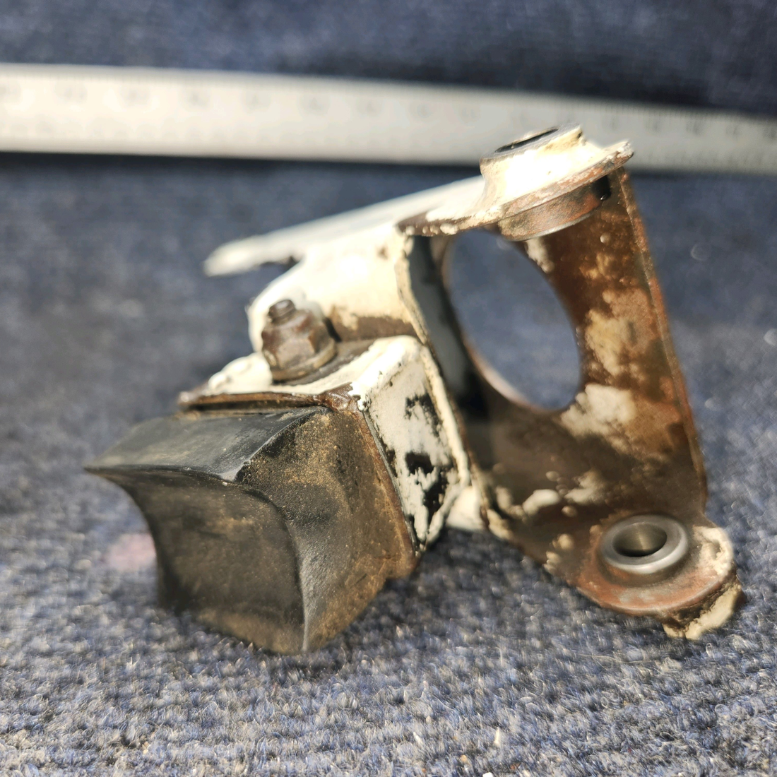 Used aircraft parts for sale, 63383-000 Piper PA28-140 Nose Gear Lower Torque Link Assembly