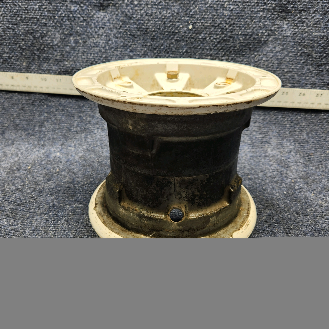 Used aircraft parts for sale, C30612 McCauley PIPER PA28-140 6.00X6 WHEEL ASSEMBLY