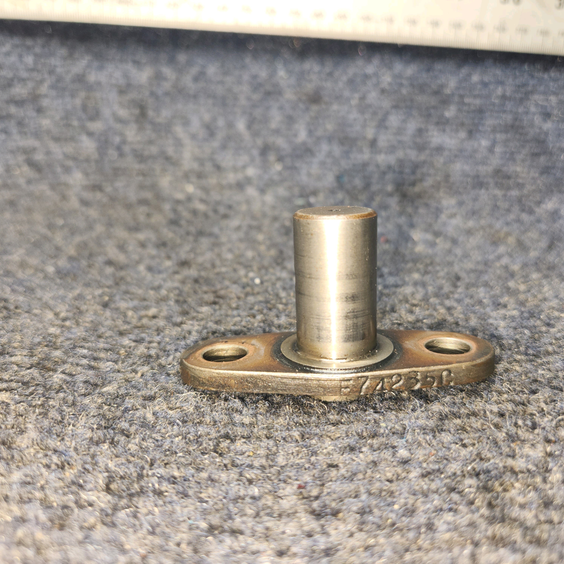 Used aircraft parts for sale, LW-13796 Lycoming O-320 Piper PA28-140 Crankshaft Idler Gear Shaft