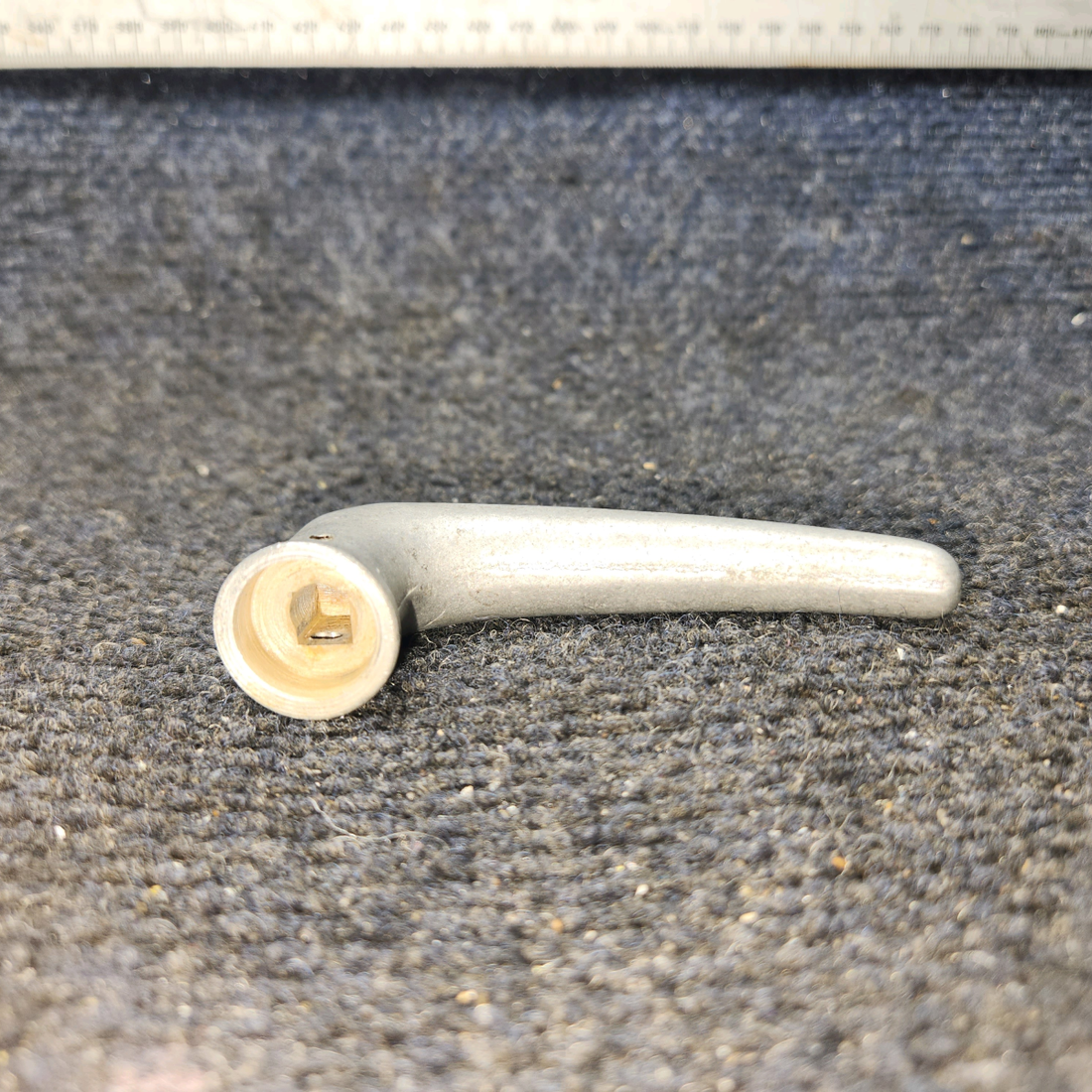 Used aircraft parts for sale, 1040BCH Beechcraft C23 SUNDOWNER Cabin Door Interior Latch Handle