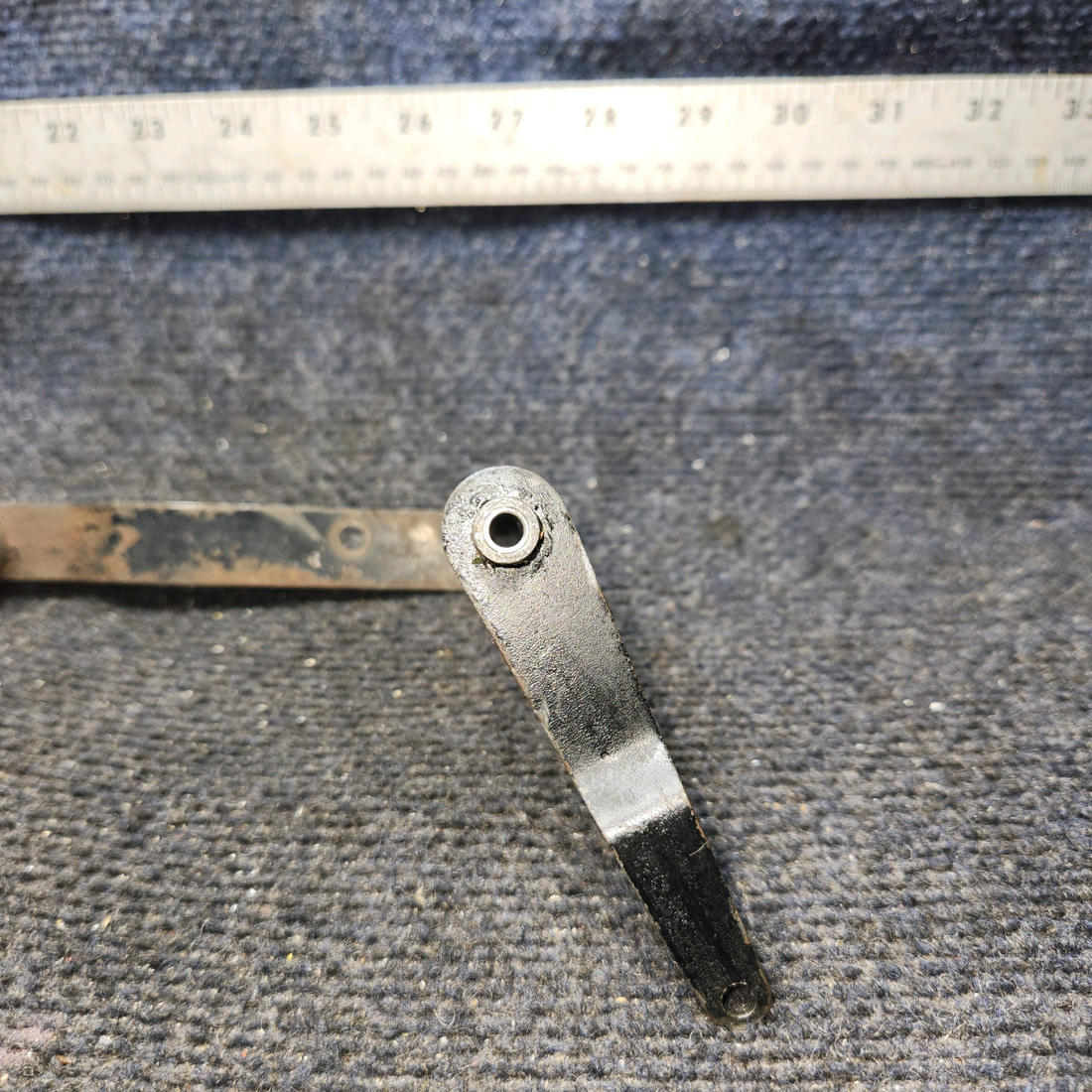 Used aircraft parts for sale, 38175-000 Piper PA32RT-300 Landing Gear Handle Assy