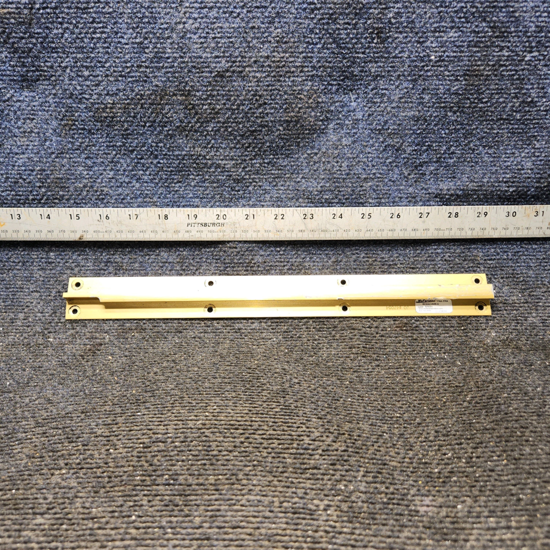Used aircraft parts for sale, MC0411545-2 cessna 150G Inboard Seat Rail