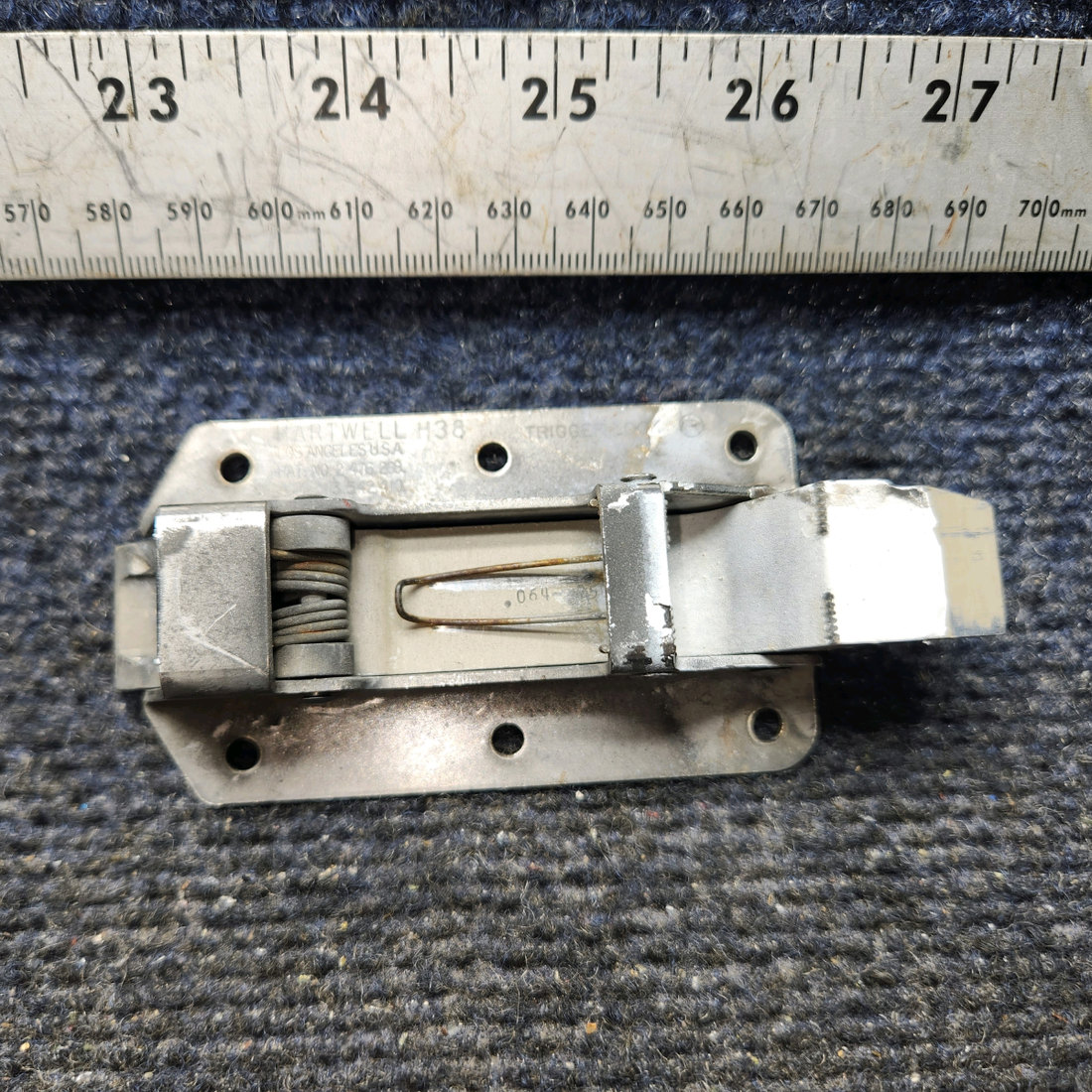 Used aircraft parts for sale, 472-077 Piper PA32RT-300 Baggage Door Trigger-Action Latch