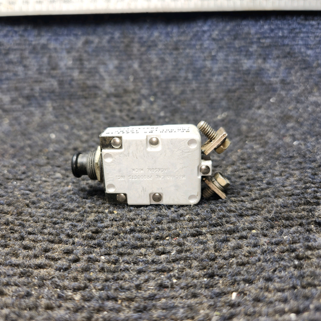 Used aircraft parts for sale, 700-001-10 Breaker Mfg Cessna 172E Pull Braker 10 AMP