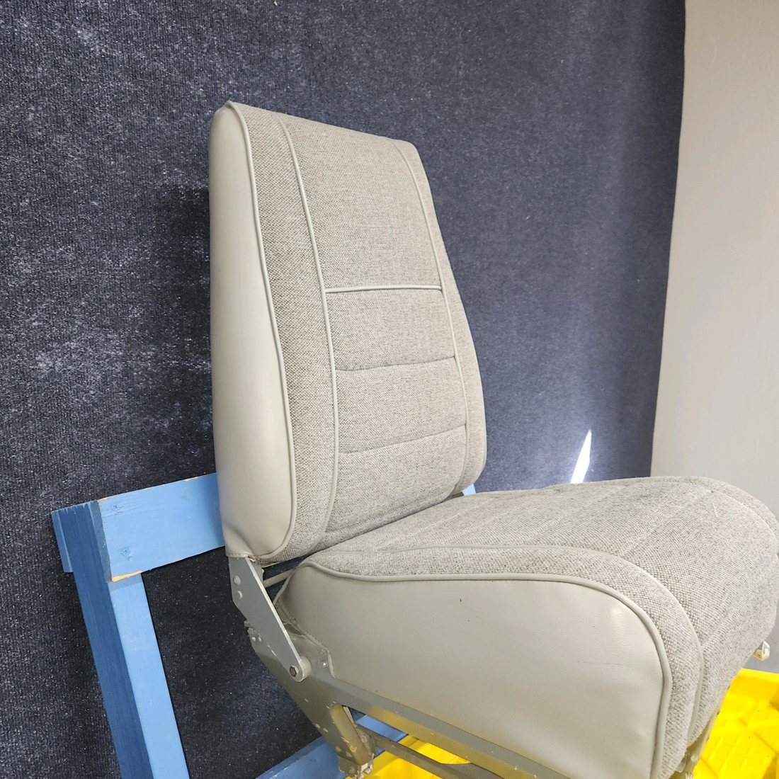 Used aircraft parts for sale, 169-534024-601 , 169-534024-602 , 169-534025-601 Beechcraft A23A Musketeer Custom III PILOT/CO-PILOT/REAR SEAT AND LATERAL IN GOOD CONDITION